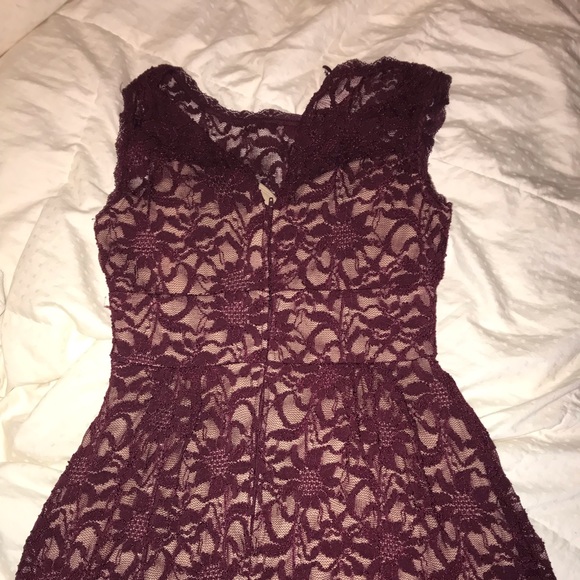 Maroon Lacy Party Dress - Picture 4 of 6